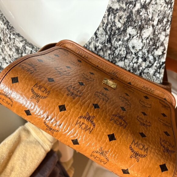 mcm visetos crossbody bag (authentic) - Picture 1 of 5